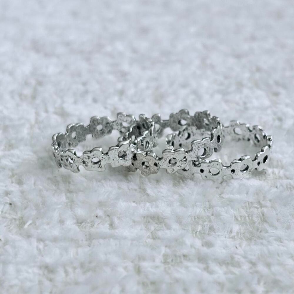 Daisy Chain Stackable Rings Set 8.5 New - Picture 3 of 6
